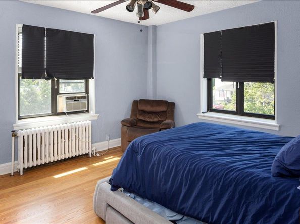 141 Wyckoff Place 2E, Woodmere NY 11598