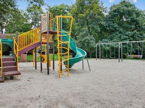 4 Bryant Crescent 2N, White Plains NY 10605
