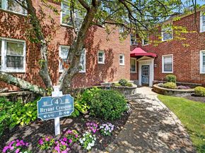 4 Bryant Crescent 2N, White Plains NY 10605