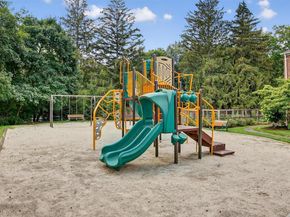 4 Bryant Crescent 2N, White Plains NY 10605