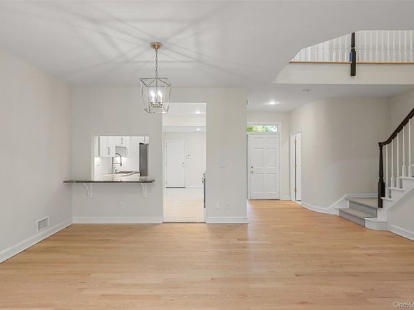 146 Doral Greens Drive W, Rye Brook NY 10573