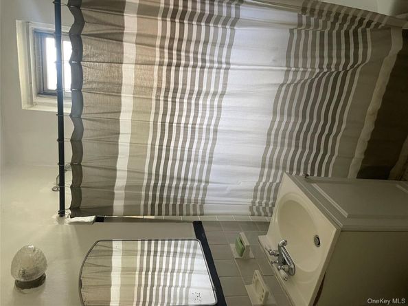 5614 Netherland Avenue 4A, Bronx NY 10471