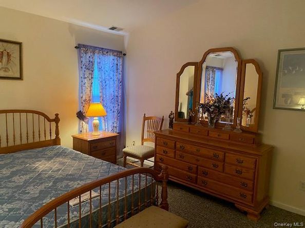8 Ariel Drive, Middle Island NY 11953