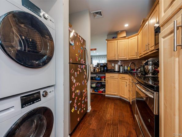 100 Daly Boulevard 1206, Oceanside NY 11572