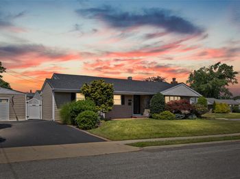 51 Plainedge Drive