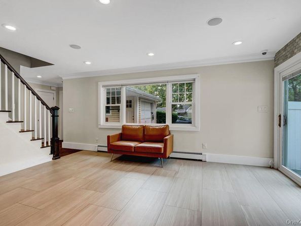 5 Arcadia Drive, Dix Hills NY 11746