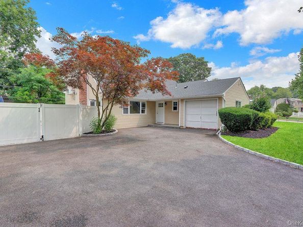 5 Arcadia Drive, Dix Hills NY 11746