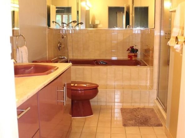 2 Rose Court, East Islip NY 11730