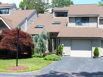 2 Rose Court