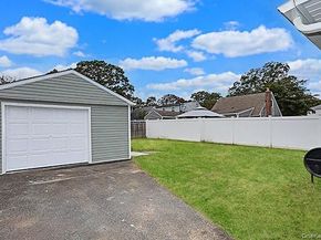 50 Carlls Path, North Babylon NY 11703