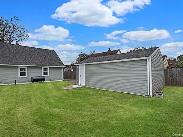 50 Carlls Path, North Babylon NY 11703