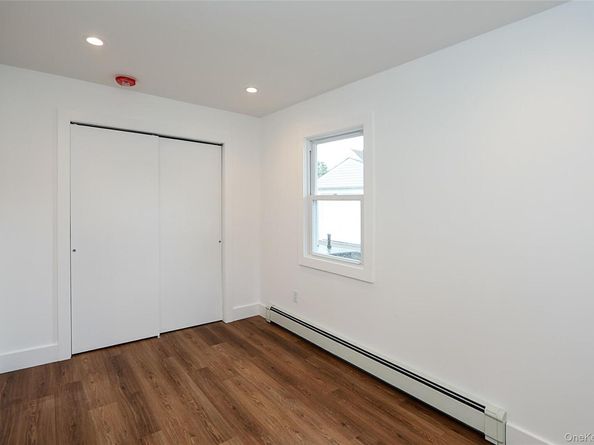50 Carlls Path, North Babylon NY 11703
