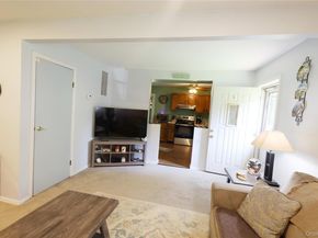 31 Ashton Road, Medford NY 11763