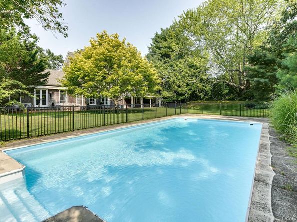 2964 Noyac Road, Sag Harbor NY 11963