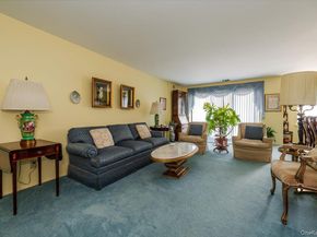 99 S Park Avenue 206, Rockville Centre NY 11570