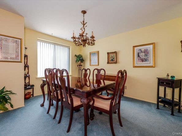 99 S Park Avenue 206, Rockville Centre NY 11570