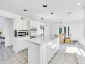 34 Gloria Place, Plainview NY 11803