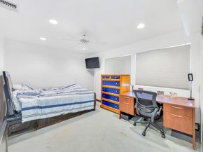 34 Gloria Place, Plainview NY 11803