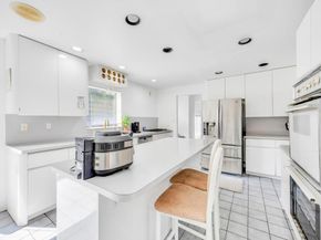 34 Gloria Place, Plainview NY 11803
