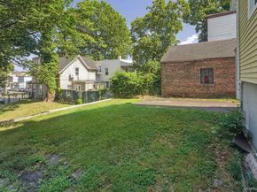 227 S 1st Avenue, Mount Vernon NY 10550