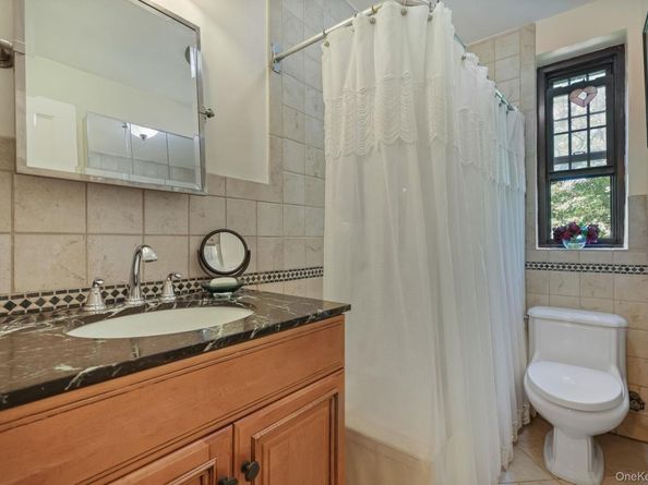 105 Garth Road 4J, Scarsdale NY 10583