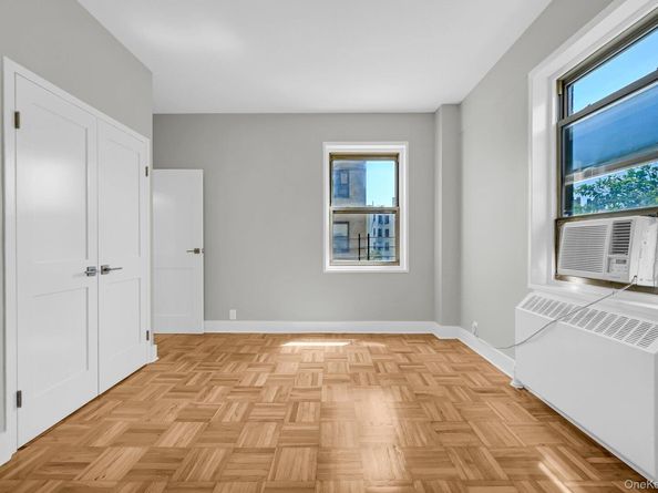 9 Fordham Hill Oval 3C, Bronx NY 10468