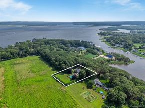 250 Peconic Bay Boulevard, Aquebogue NY 11931