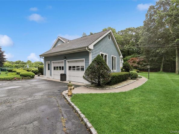 250 Peconic Bay Boulevard, Aquebogue NY 11931