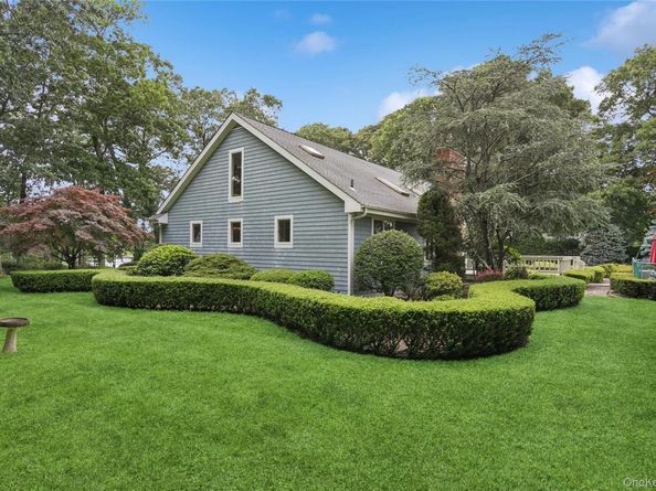 250 Peconic Bay Boulevard, Aquebogue NY 11931