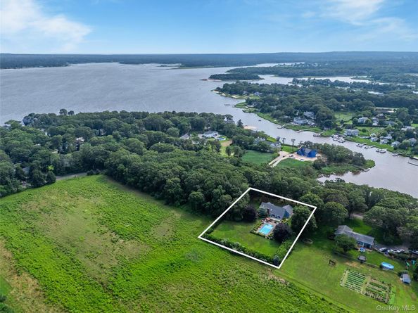 250 Peconic Bay Boulevard, Aquebogue NY 11931
