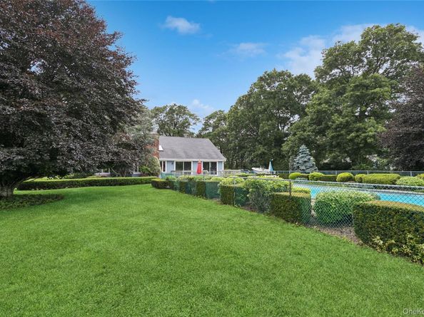 250 Peconic Bay Boulevard, Aquebogue NY 11931
