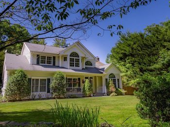1251 A North Country Road