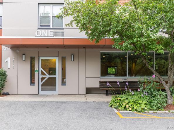 1 Balint Drive 267, Yonkers NY 10710