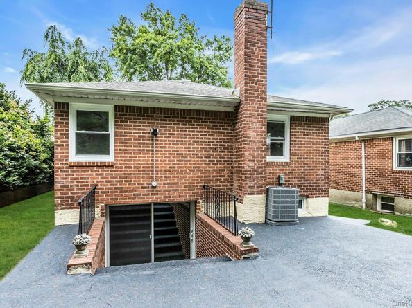 7330 244th Street, Little Neck NY 11362