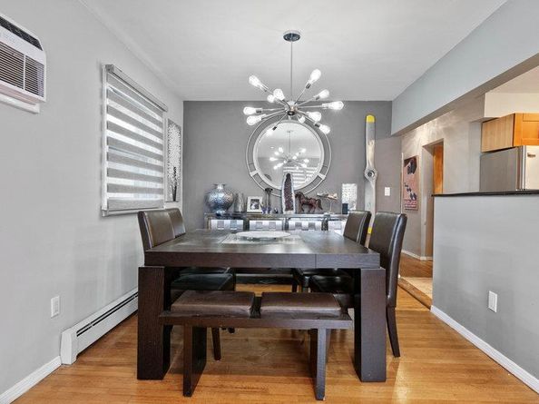 95 Foster Avenue, Valley Stream NY 11580