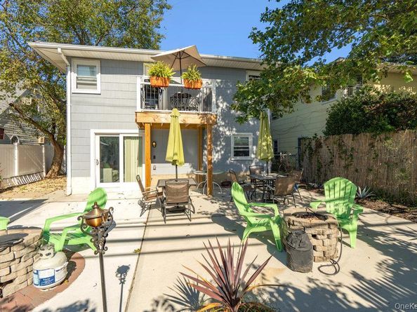95 Foster Avenue, Valley Stream NY 11580
