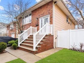 95 Foster Avenue, Valley Stream NY 11580