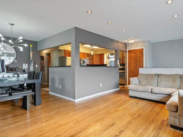 95 Foster Avenue, Valley Stream NY 11580