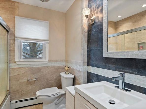 95 Foster Avenue, Valley Stream NY 11580