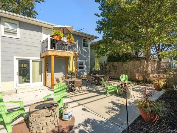 95 Foster Avenue, Valley Stream NY 11580