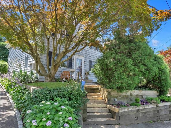 18 Neulist Avenue, Port Washington NY 11050