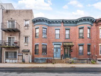 1520 Lincoln Place