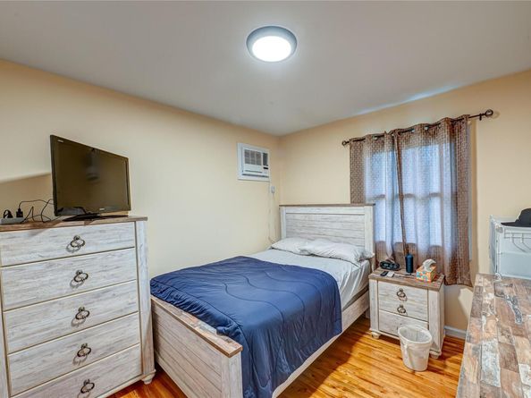 16 Tarkington Road, Holbrook NY 11741