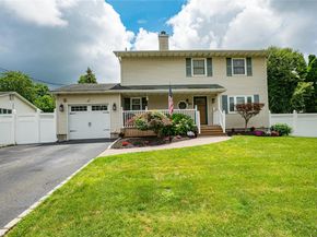 16 Tarkington Road, Holbrook NY 11741