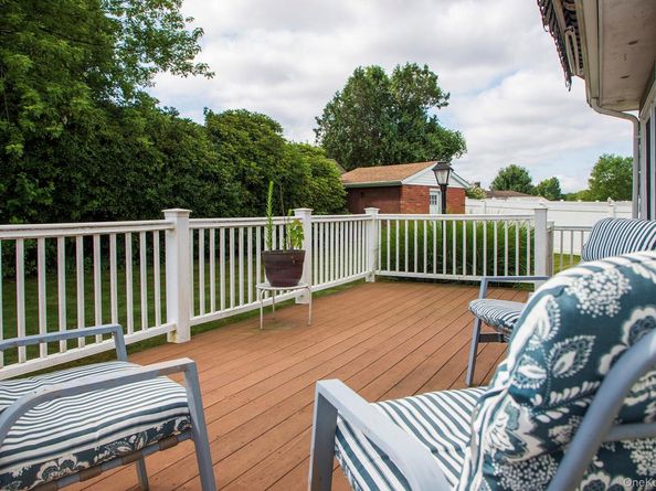 6 Freshman Lane, Stony Brook NY 11790