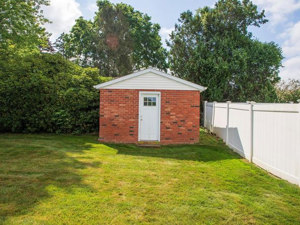 6 Freshman Lane, Stony Brook NY 11790