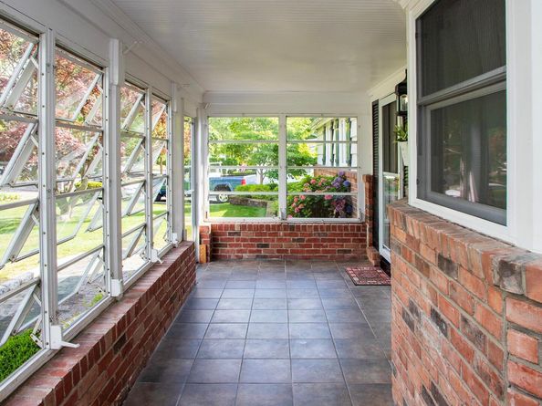 6 Freshman Lane, Stony Brook NY 11790
