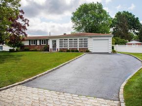 6 Freshman Lane, Stony Brook NY 11790