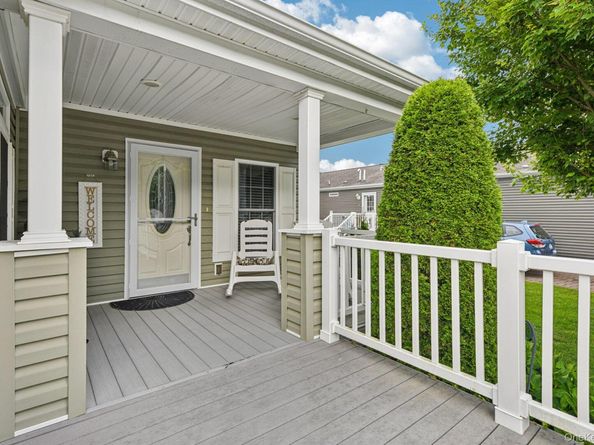 1661 Old Country Road 543, Riverhead NY 11901
