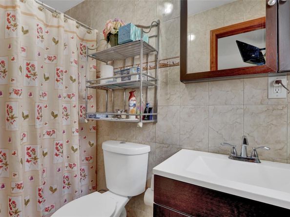 85-19 239th Street, Bellerose NY 11426